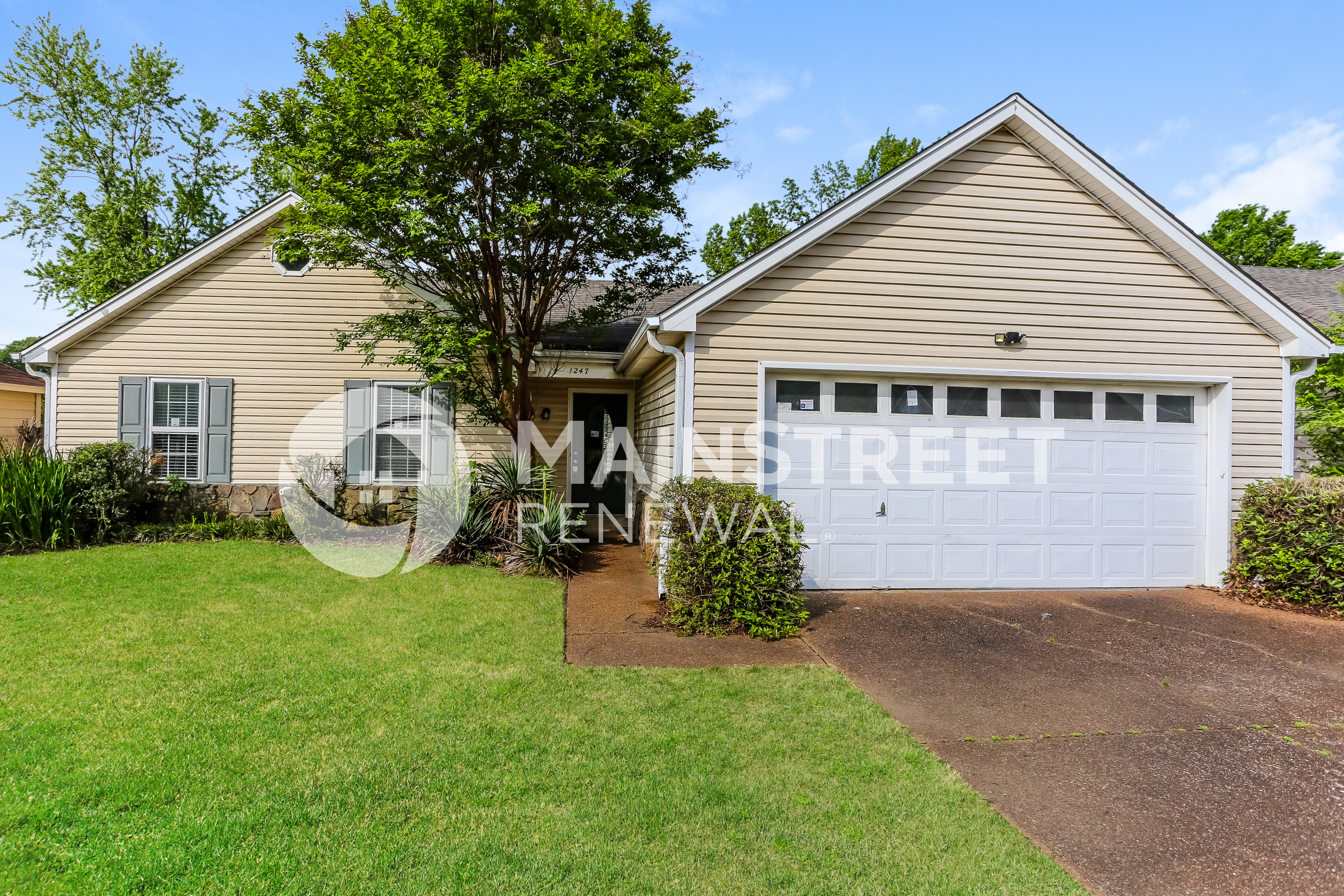 1247 Grange Way Dr CORDOVA, TN 38018